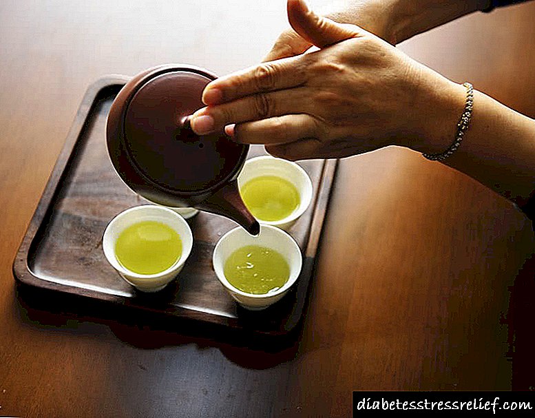 Чихрийн шижинтэй хүмүүст цай: бэлтгэсэн цай, ургамлын жагсаалт, тэдгээрийг исгэх журам