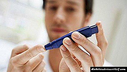 Glukoza u krvi: norma kod žena, muškaraca, prema dobi, uzrocima visokog ili niskog šećera, kako normalizirati njegovu razinu u krvi