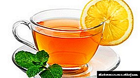 Qara çayın şəkərsiz və şəkərsiz kalori miqdarı: masa