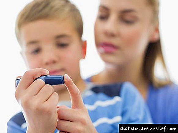 Arwyddion diabetes mewn plant 8 oed: symptomau patholeg